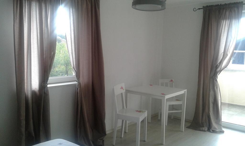 Apartment Casa Eni Drazice Luaran gambar