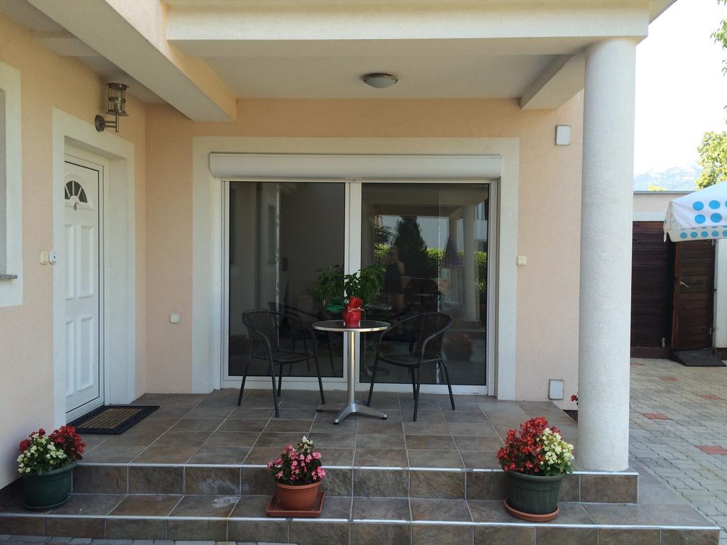 Apartment Casa Eni Drazice Luaran gambar
