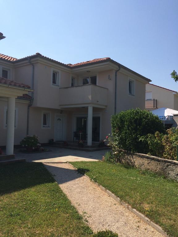 Apartment Casa Eni Drazice Luaran gambar