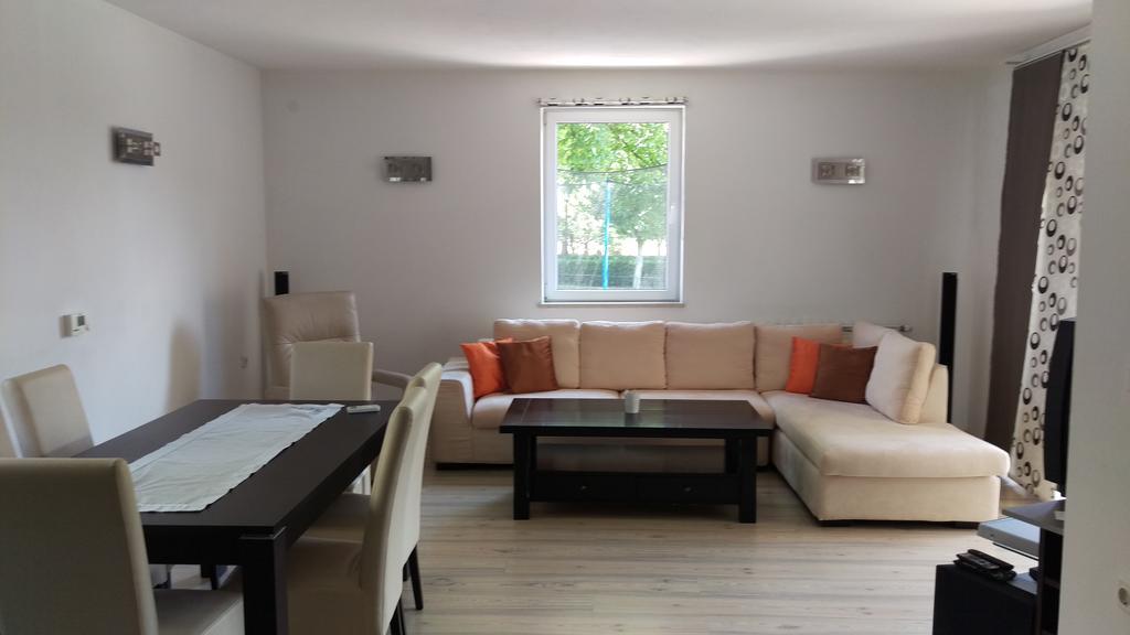 Apartment Casa Eni Drazice Luaran gambar