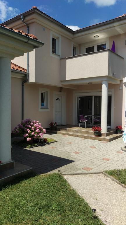 Apartment Casa Eni Drazice Luaran gambar